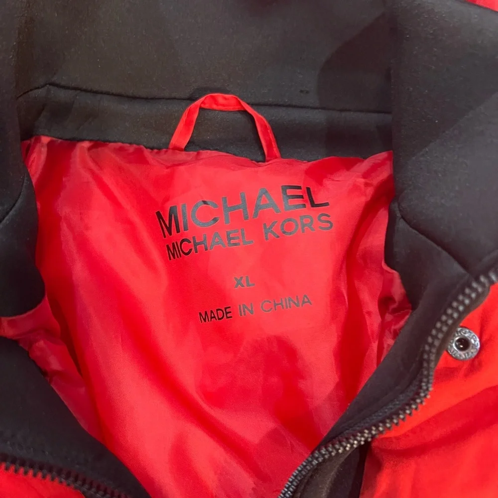 Michael Kors women’s size XL neoprene jacket. Very cute and flattering!! - Picture 2 of 8